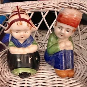 Vintage Seated Dutch Boy/Girl Salt & Pepper Shakers